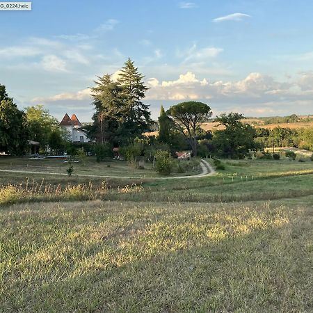 Domaine Des Peyries - Chambres Et Table D'Hotes Saint-Barthelemy-d'Agenais 외부 사진