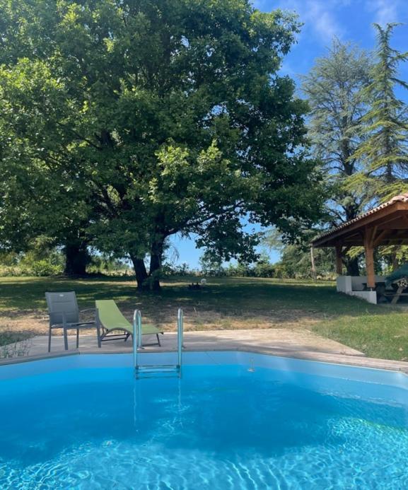 Domaine Des Peyries - Chambres Et Table D'Hotes Saint-Barthelemy-d'Agenais 외부 사진