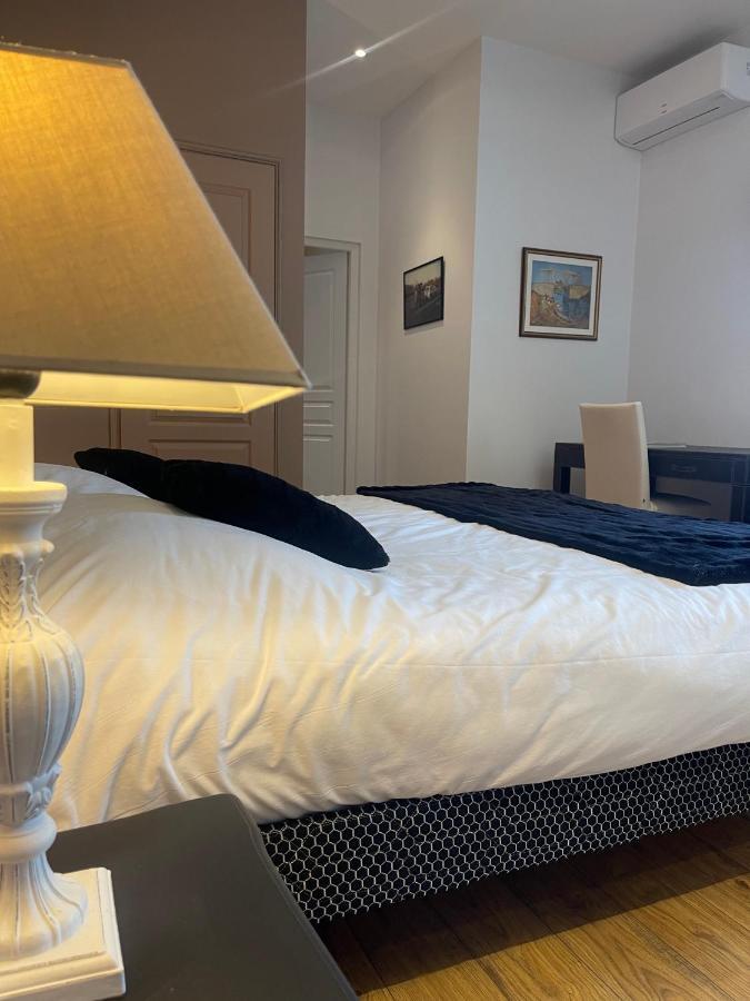 Domaine Des Peyries - Chambres Et Table D'Hotes Saint-Barthelemy-d'Agenais 외부 사진