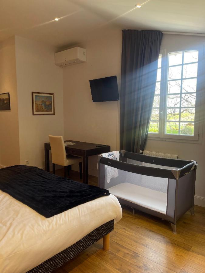 Domaine Des Peyries - Chambres Et Table D'Hotes Saint-Barthelemy-d'Agenais 외부 사진