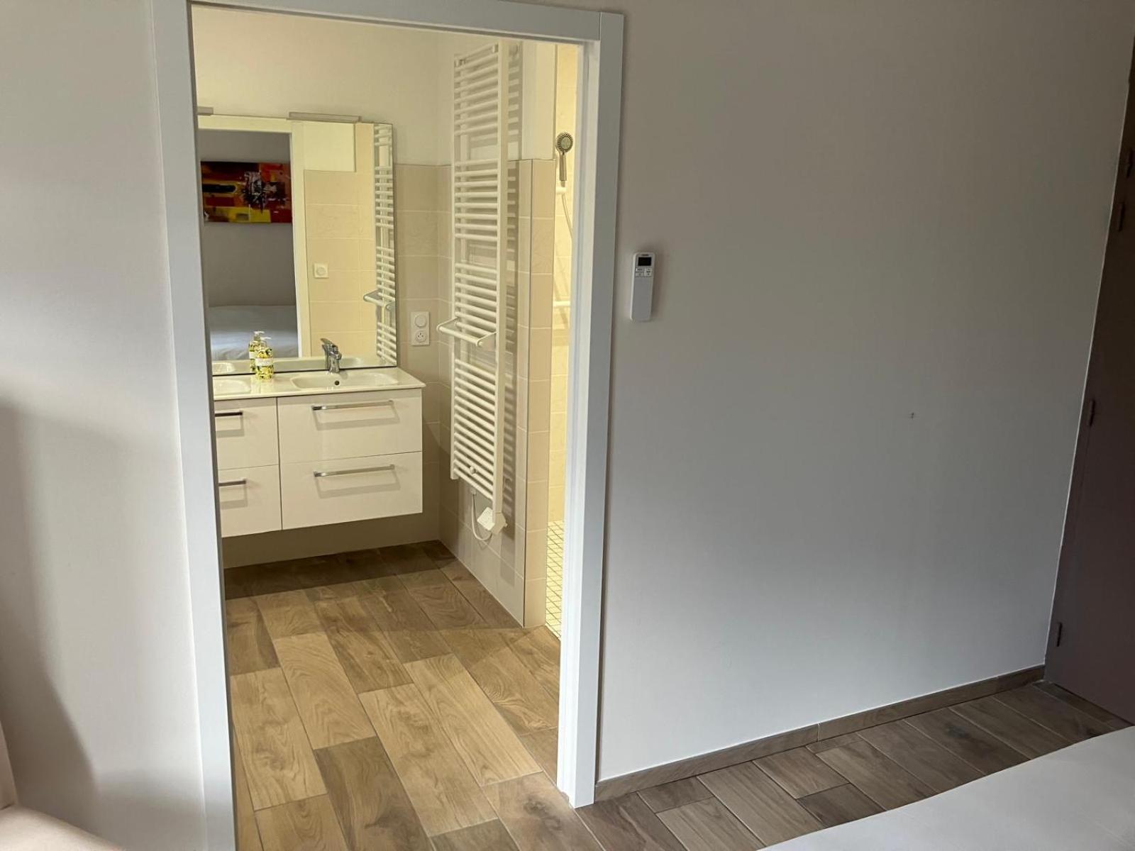 Domaine Des Peyries - Chambres Et Table D'Hotes Saint-Barthelemy-d'Agenais 외부 사진